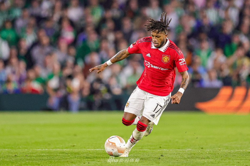 足新战术 足新战术