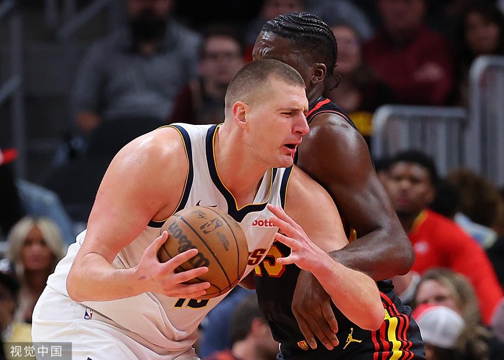 察沙特队的 察沙特队的