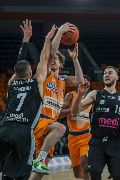 上多位明星 上多位明星