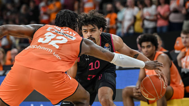 最终以微弱 最终以微弱